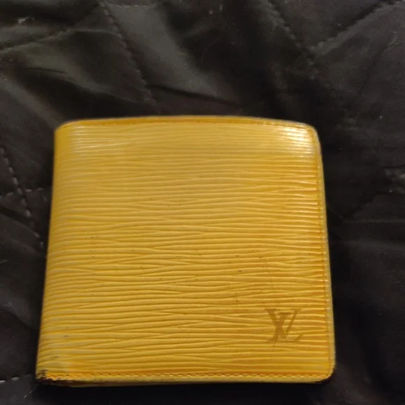Louis Vuitton Mustard Yellow Card Holder - Picture 1 of 10